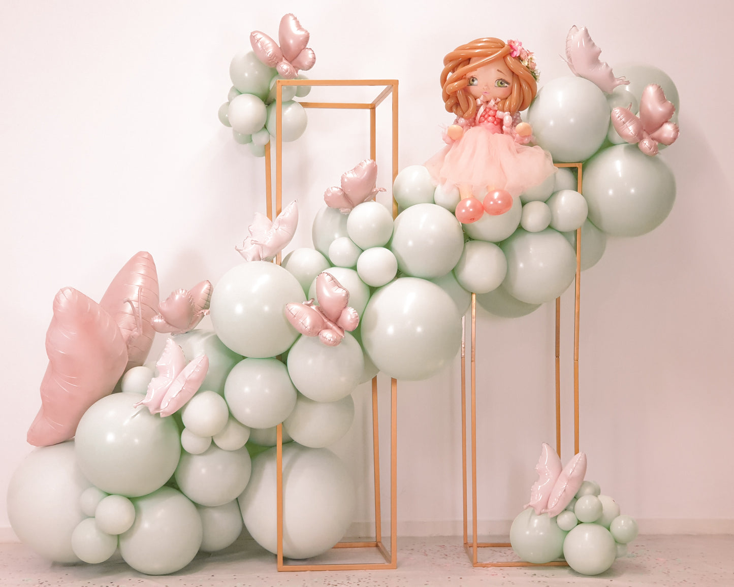 Arcos y semi arcos de globos (Contáctanos para un presupuesto personalizado).