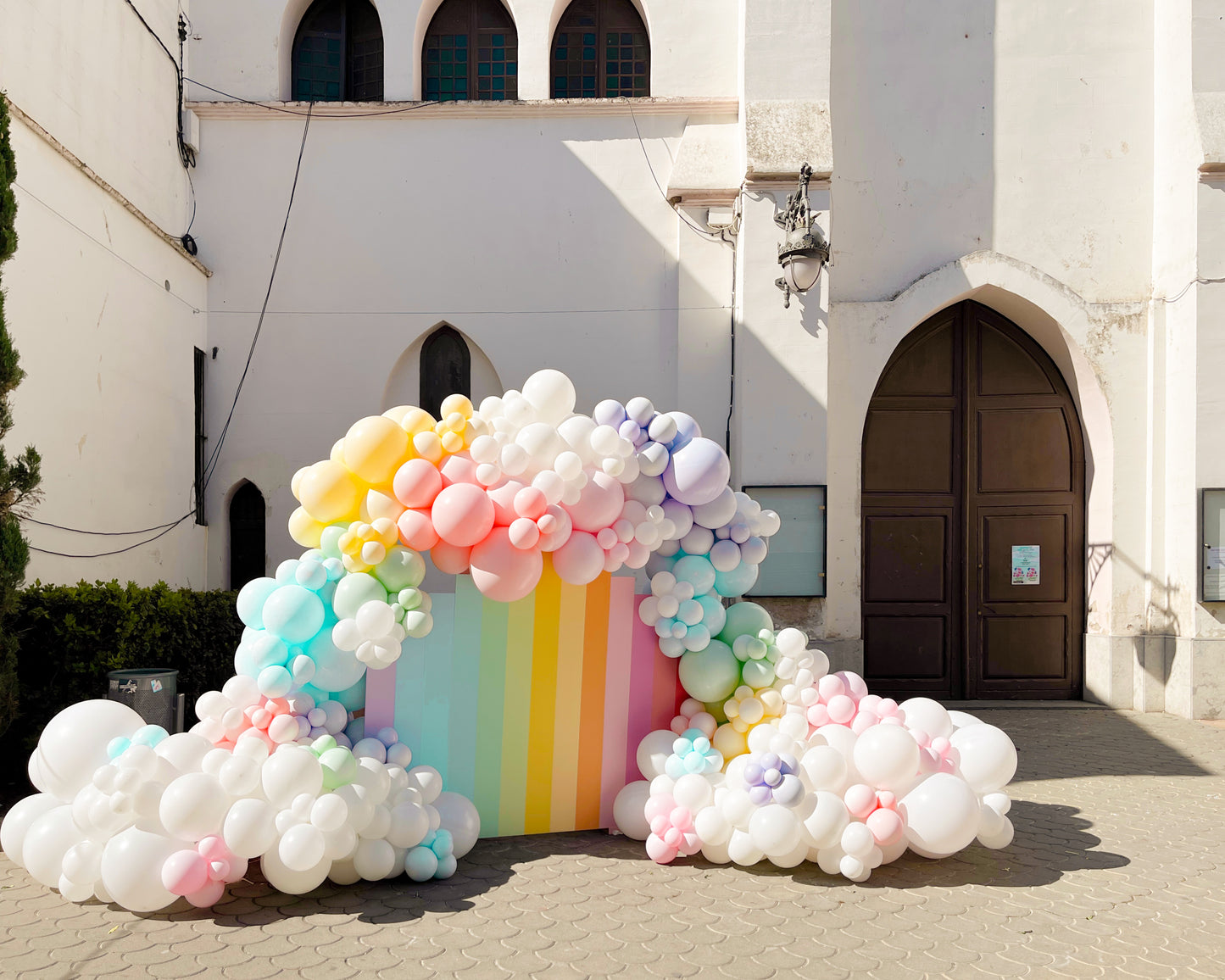 Arcos y semi arcos de globos (Contáctanos para un presupuesto personalizado).