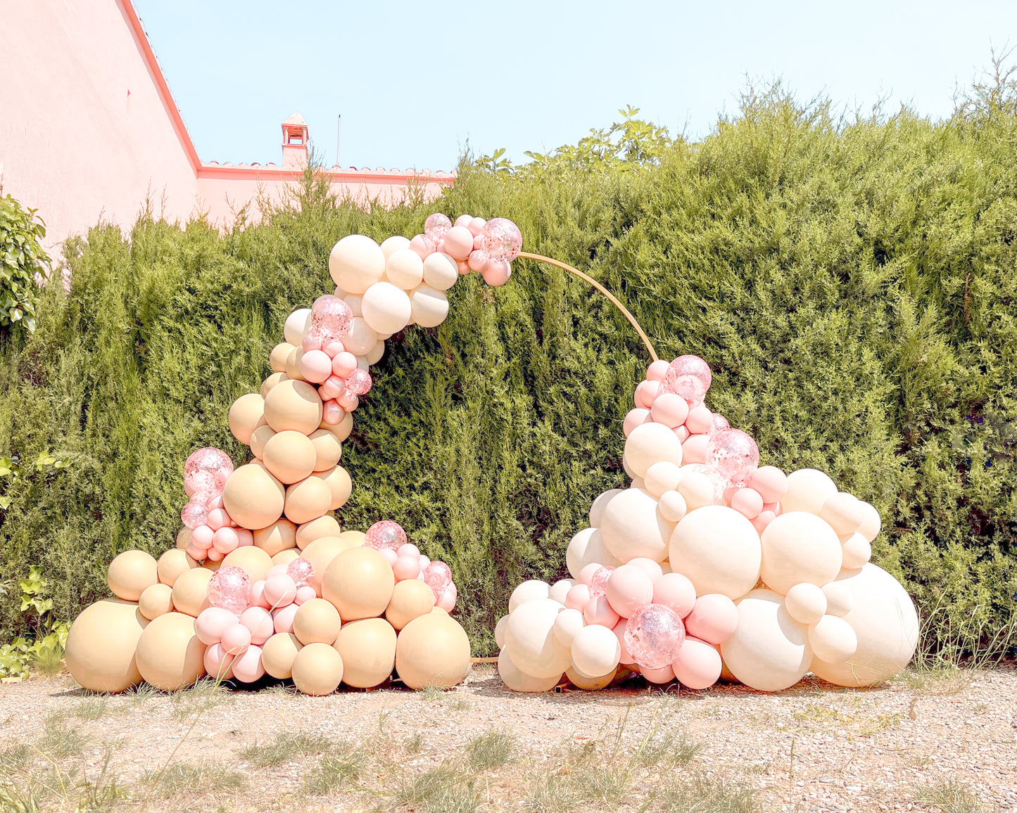 Arcos y semi arcos de globos (Contáctanos para un presupuesto personalizado).