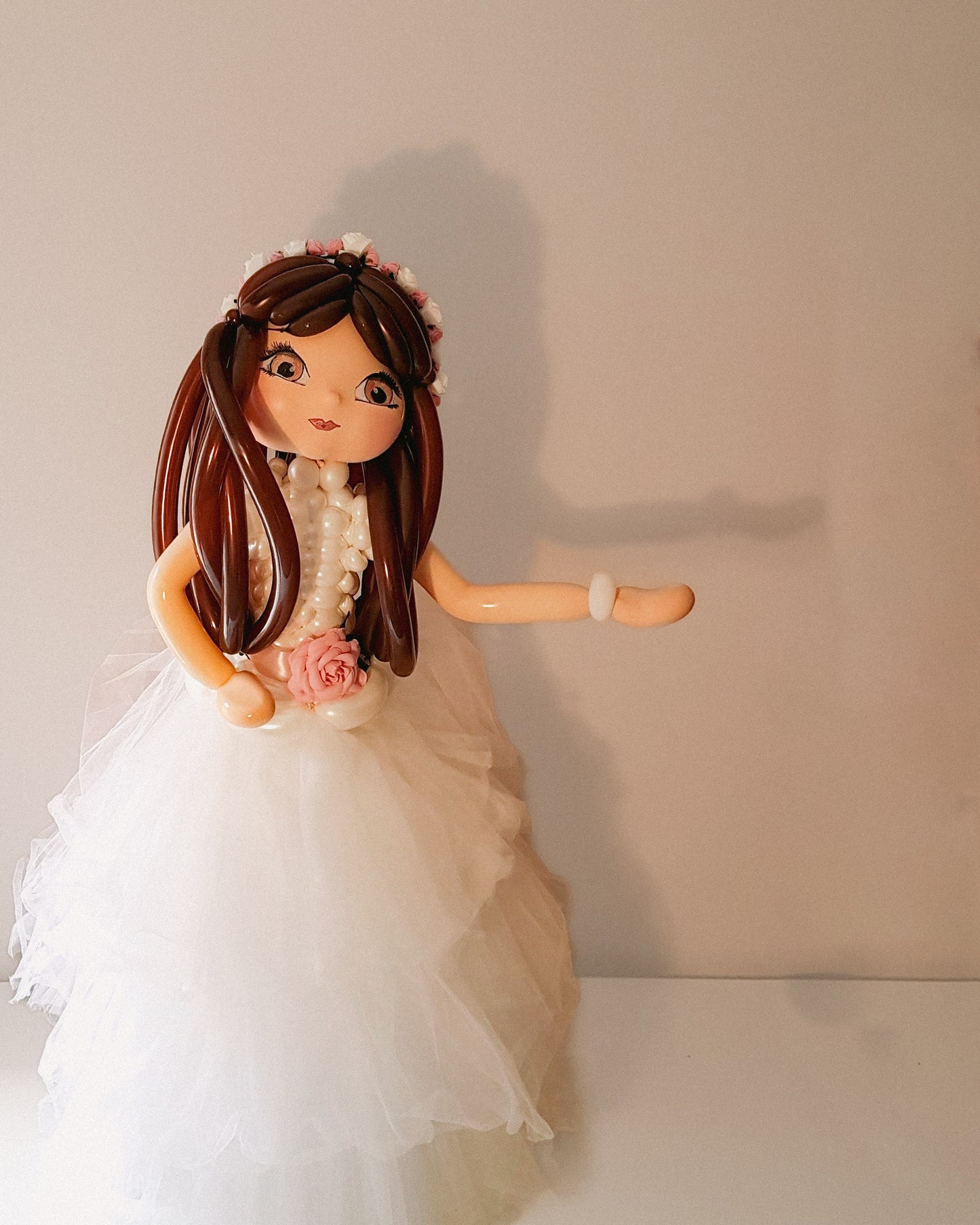 Muñeca de Comunión premium de globos personalizada: